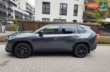 Внедорожник / Кроссовер Toyota RAV4 2021 в Хмельницком