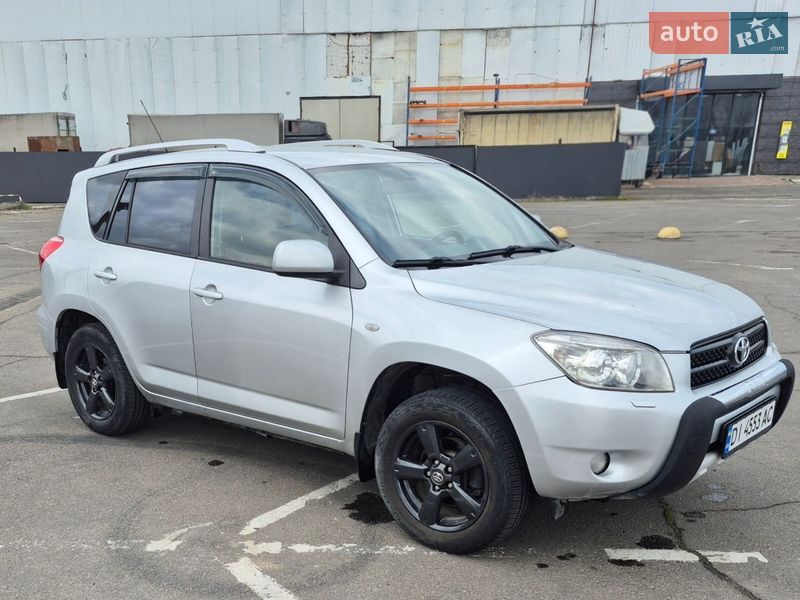 Toyota RAV4 2005
