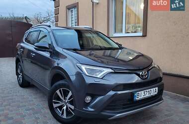 Позашляховик / Кросовер Toyota RAV4 2017 в Миргороді