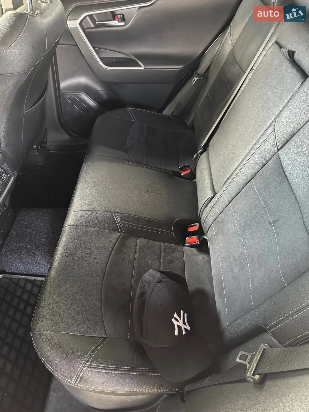 2021 Toyota RAV 4 - мініатюра 12
