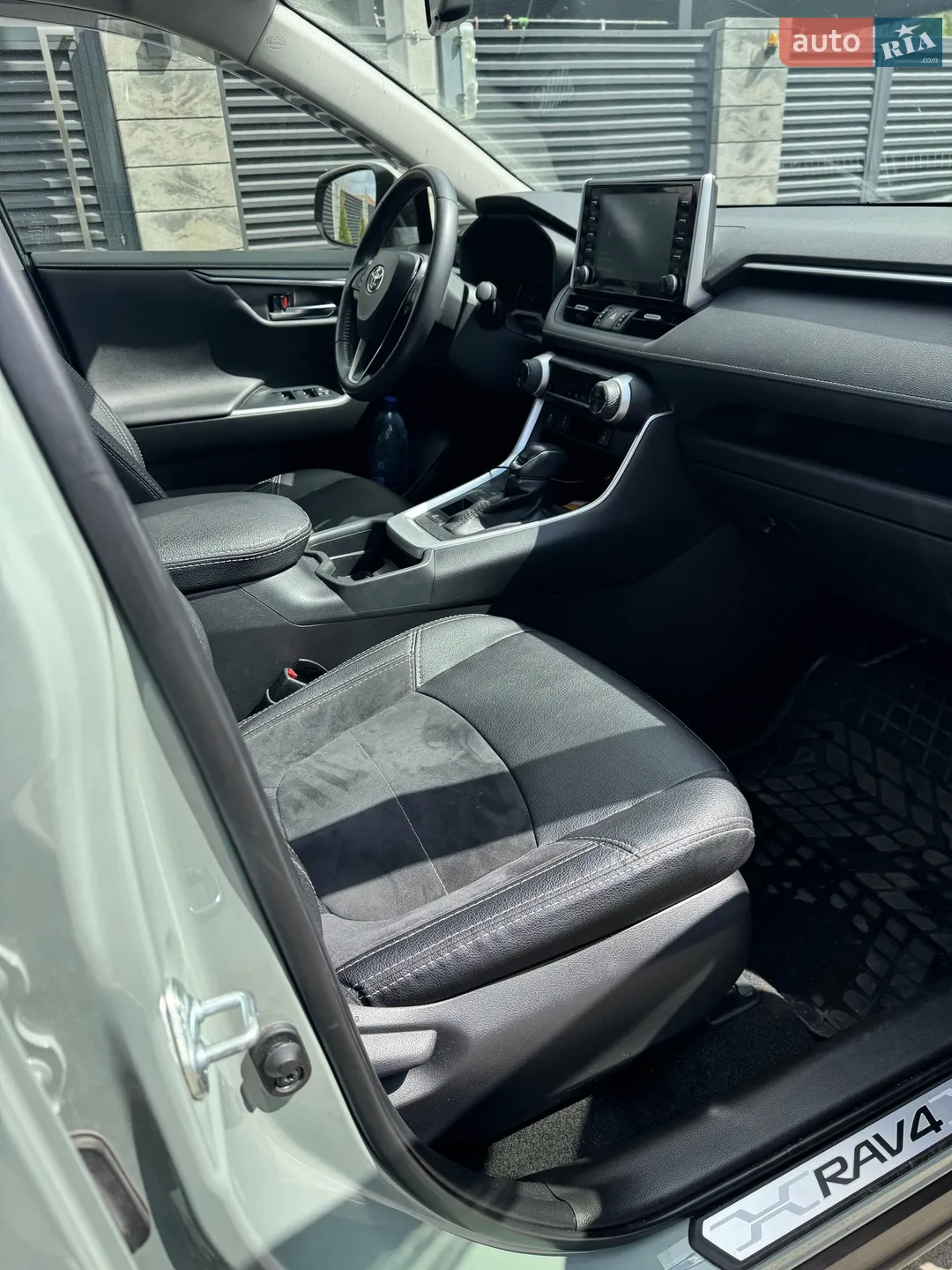 2021 Toyota RAV 4 - мініатюра 13