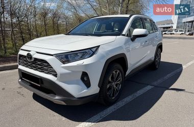Позашляховик / Кросовер Toyota RAV4 2022 в Києві