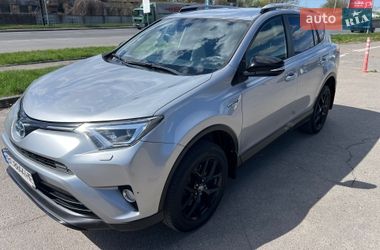 Внедорожник / Кроссовер Toyota RAV4 2018 в Львове