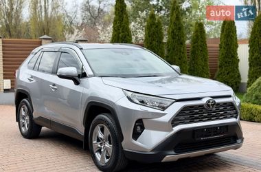 Внедорожник / Кроссовер Toyota RAV4 2023 в Кропивницком