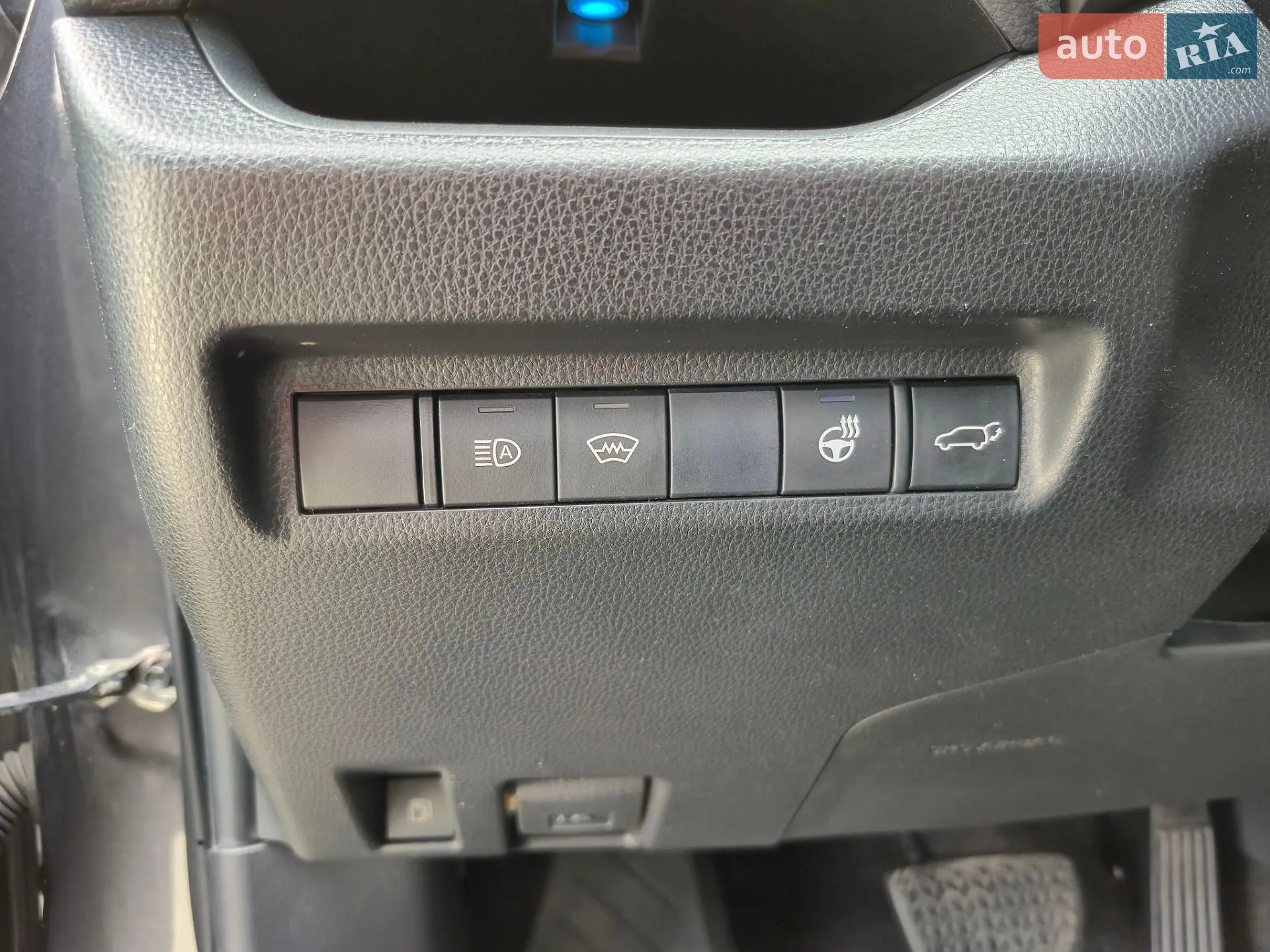 2019 Toyota RAV 4 - мініатюра 21