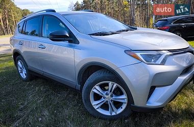 Внедорожник / Кроссовер Toyota RAV4 2018 в Чернигове