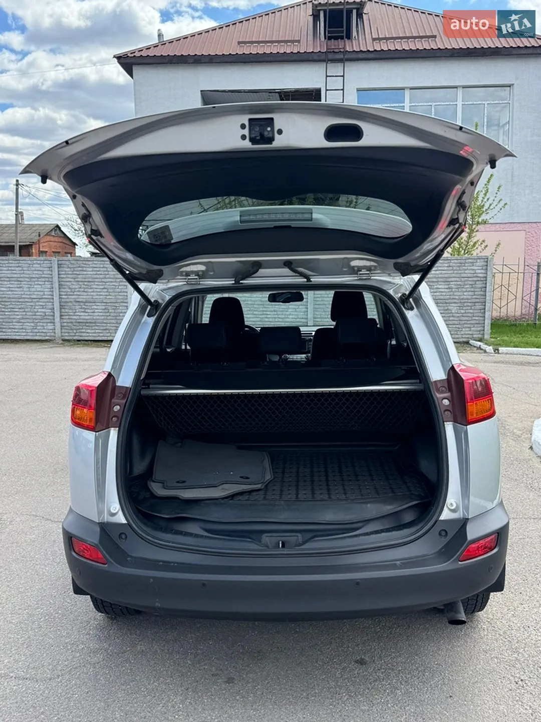 2013 Toyota RAV 4 - мініатюра 9