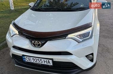 Позашляховик / Кросовер Toyota RAV4 2017 в Івано-Франківську