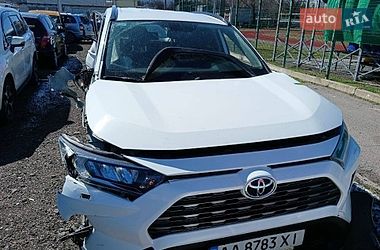 Внедорожник / Кроссовер Toyota RAV4 2019 в Киеве