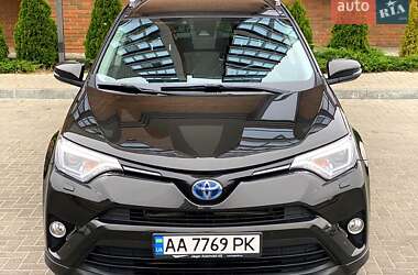 Позашляховик / Кросовер Toyota RAV4 2016 в Полонному