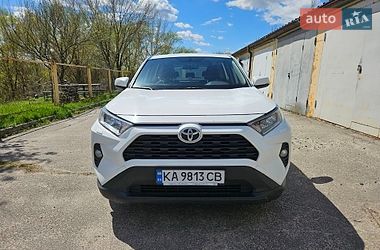 Позашляховик / Кросовер Toyota RAV4 2021 в Харкові