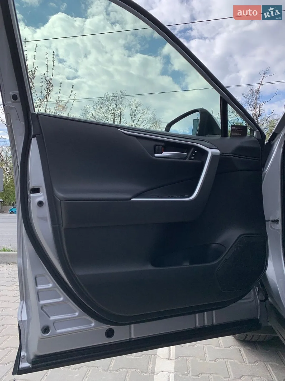 2020 Toyota RAV 4 - мініатюра 21