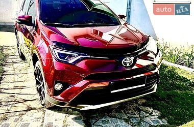 Внедорожник / Кроссовер Toyota RAV4 2017 в Коломые