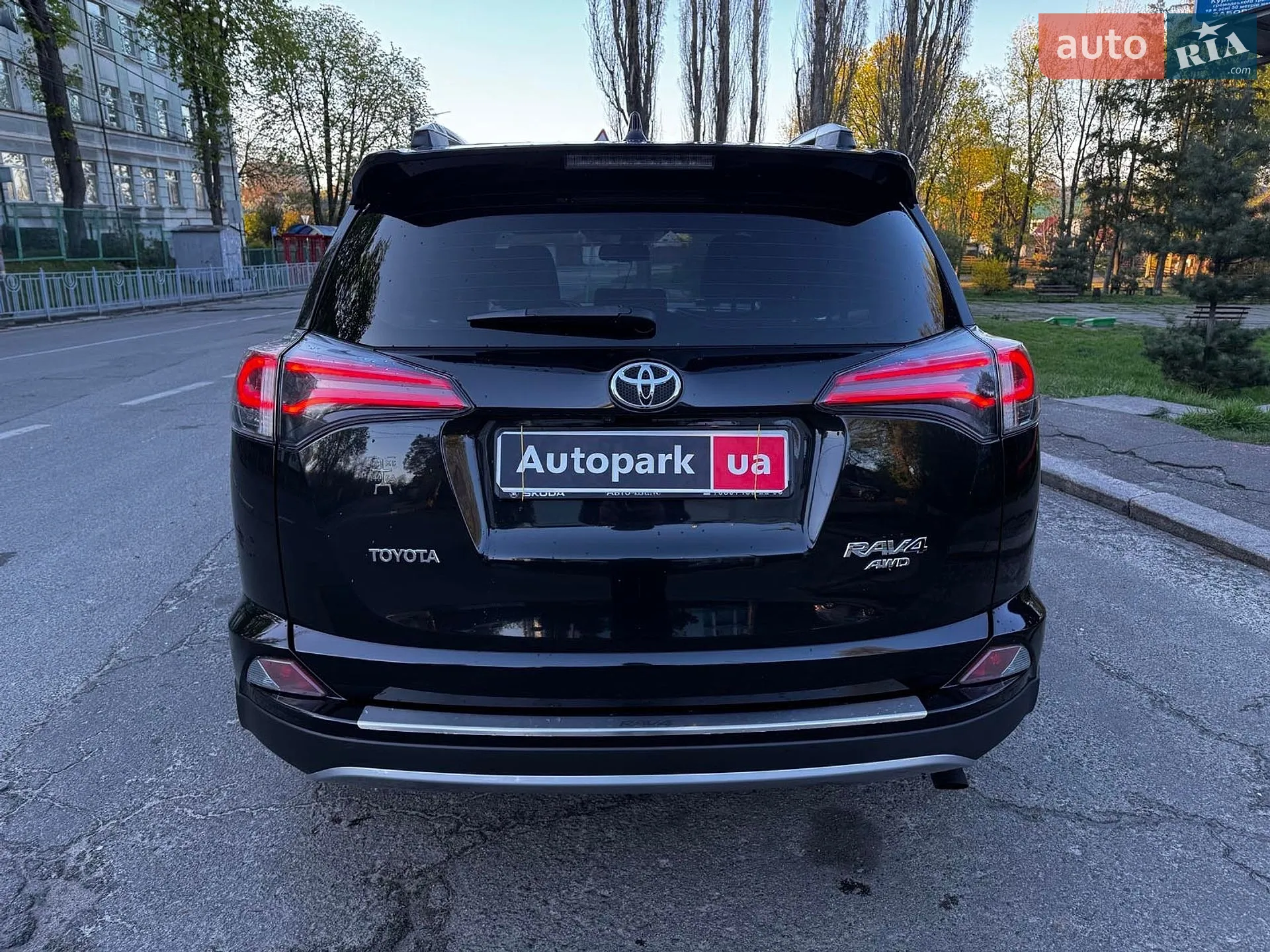 2017 Toyota RAV 4 - мініатюра 7