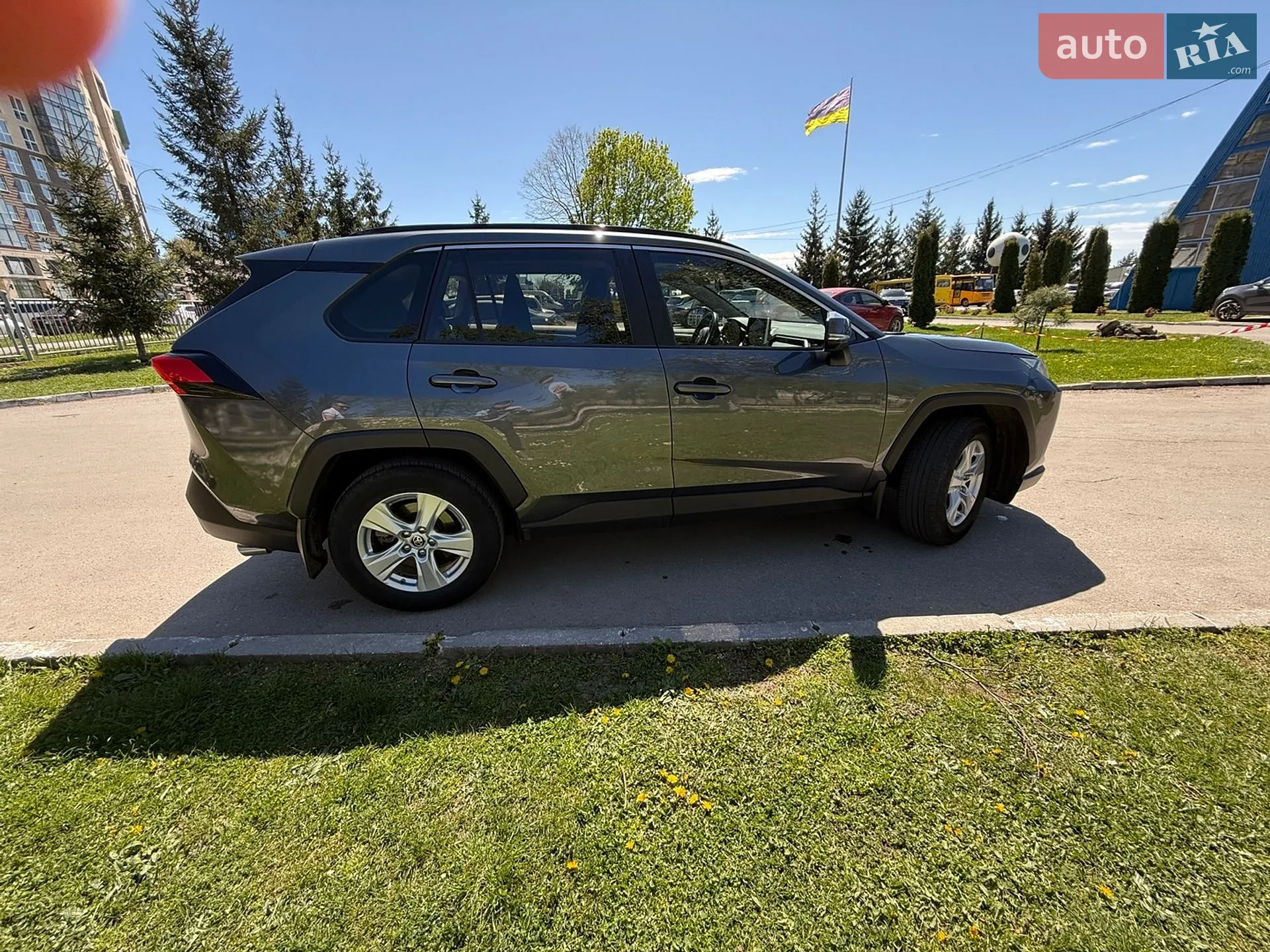 2019 Toyota RAV 4 - мініатюра 4