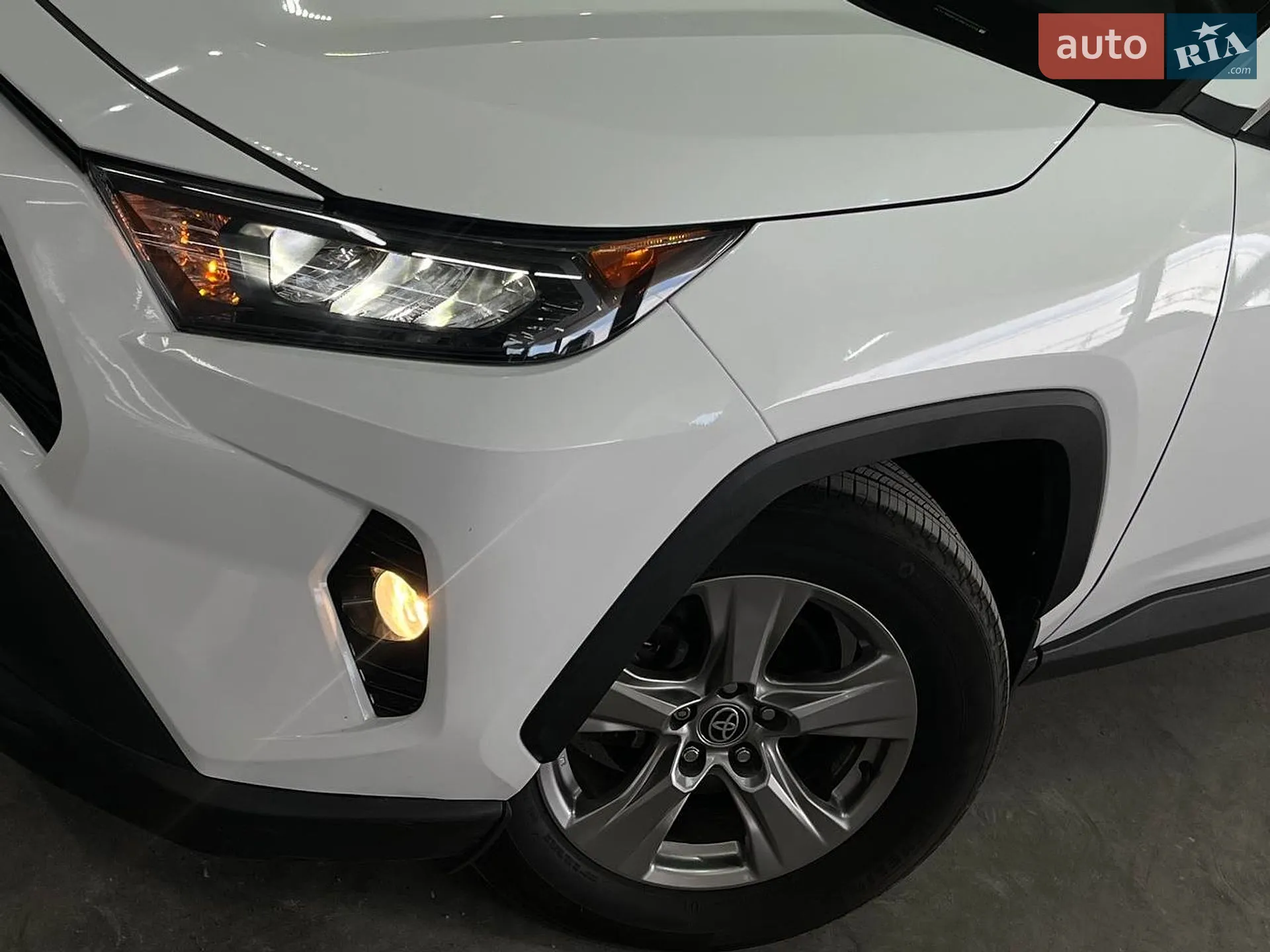 2022 Toyota RAV 4 - мініатюра 4