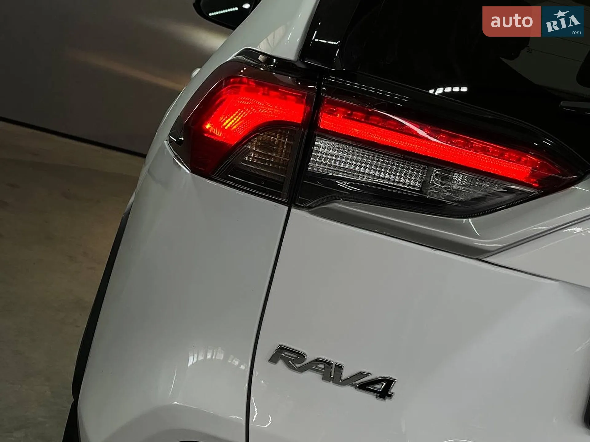 2022 Toyota RAV 4 - мініатюра 17