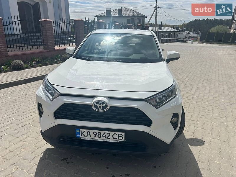 Toyota RAV4 2021