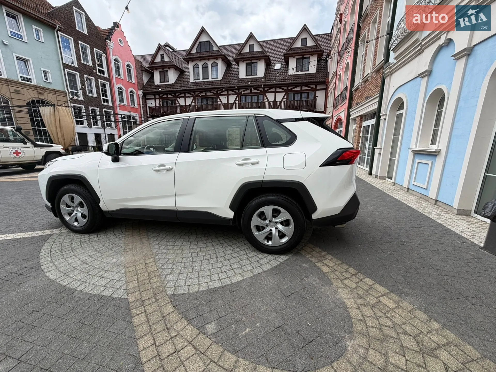 2021 Toyota RAV 4 - мініатюра 12