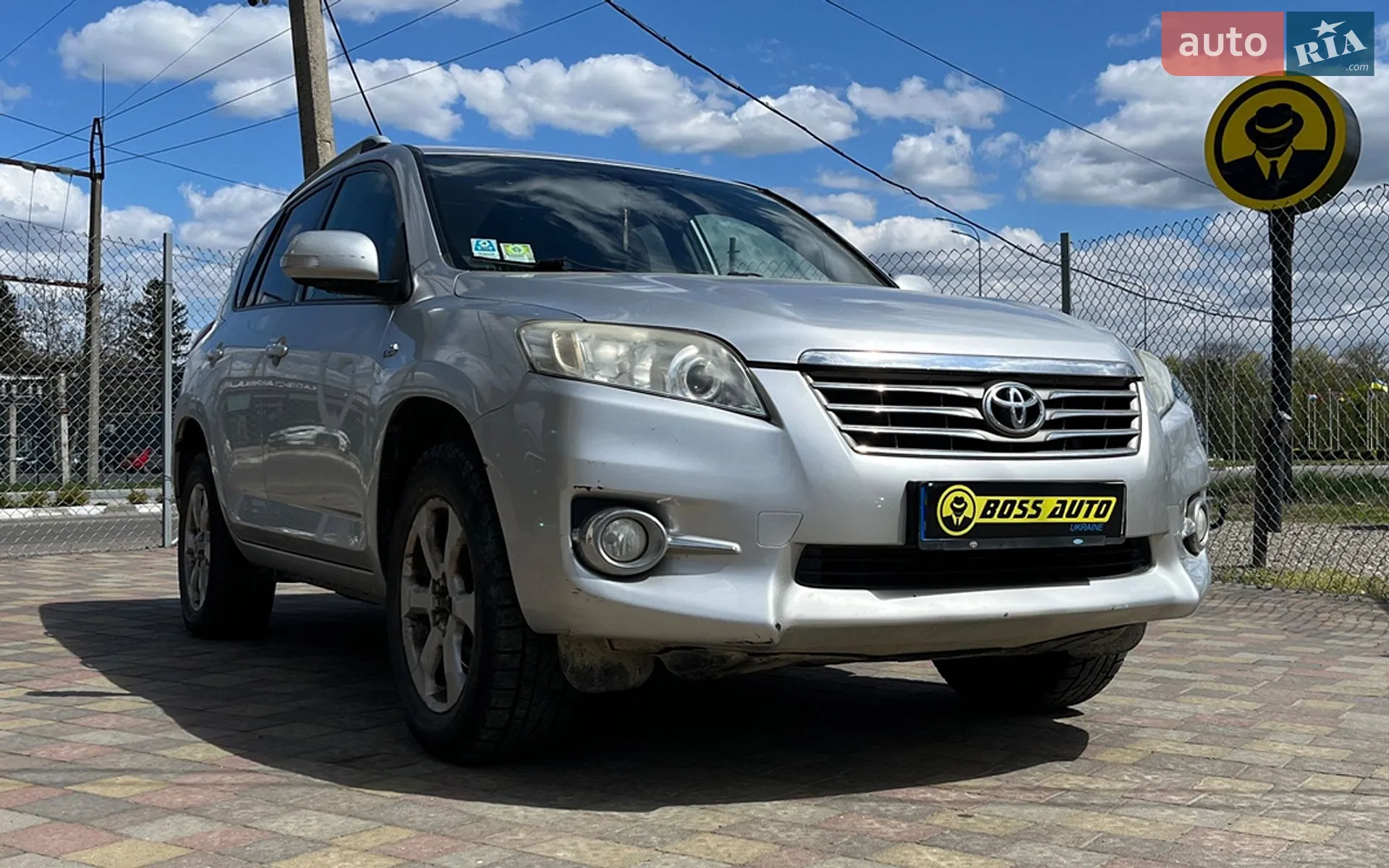 2011 Toyota RAV 4 - фото 1