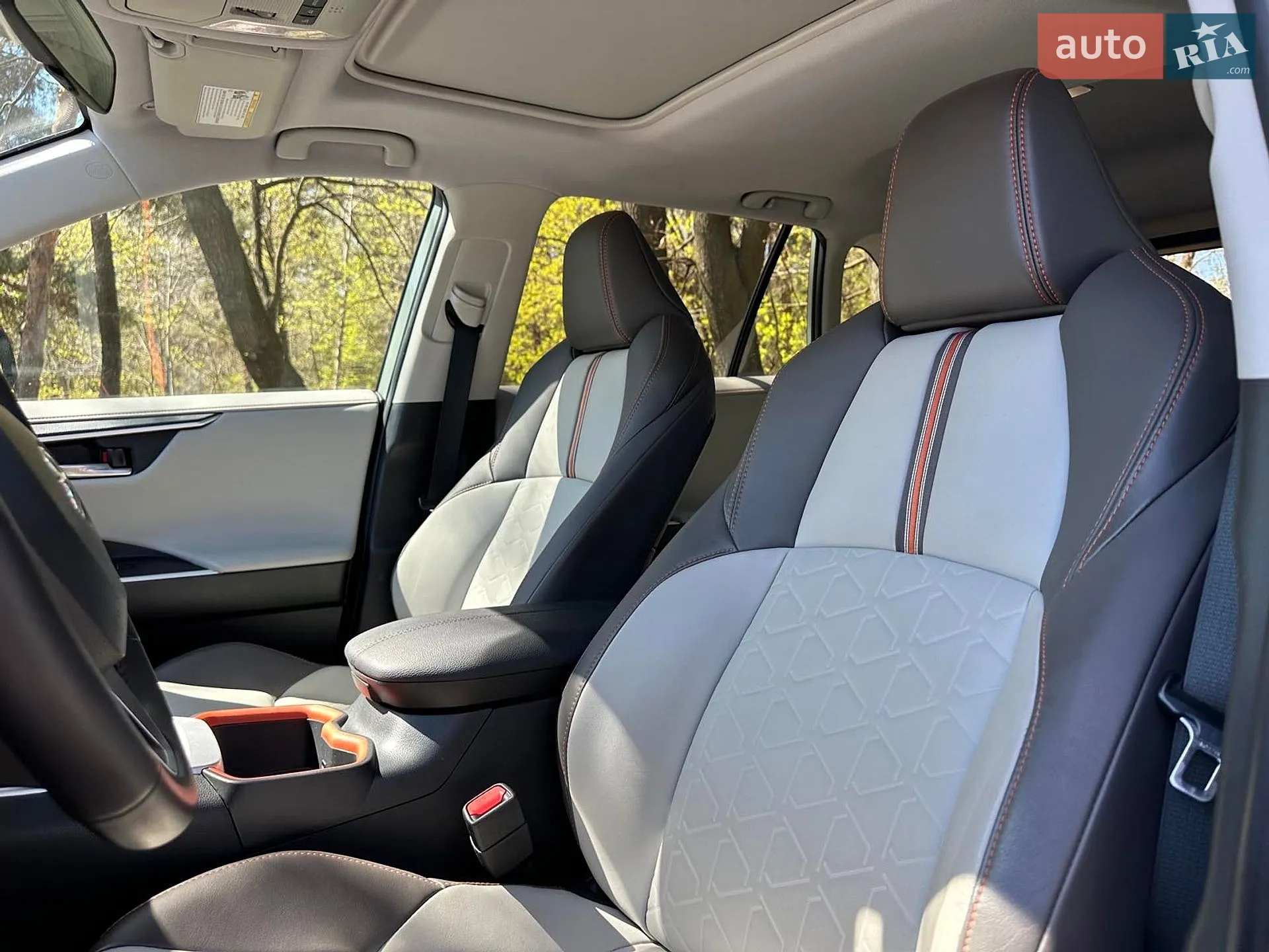 2022 Toyota RAV 4 - мініатюра 18