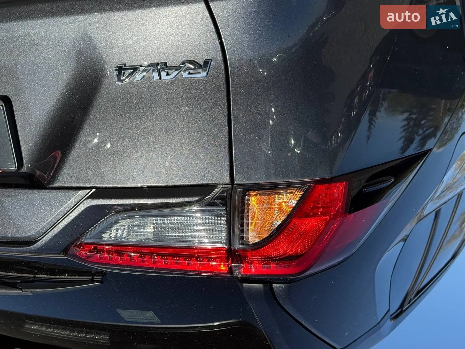 2021 Toyota RAV 4 - мініатюра 17