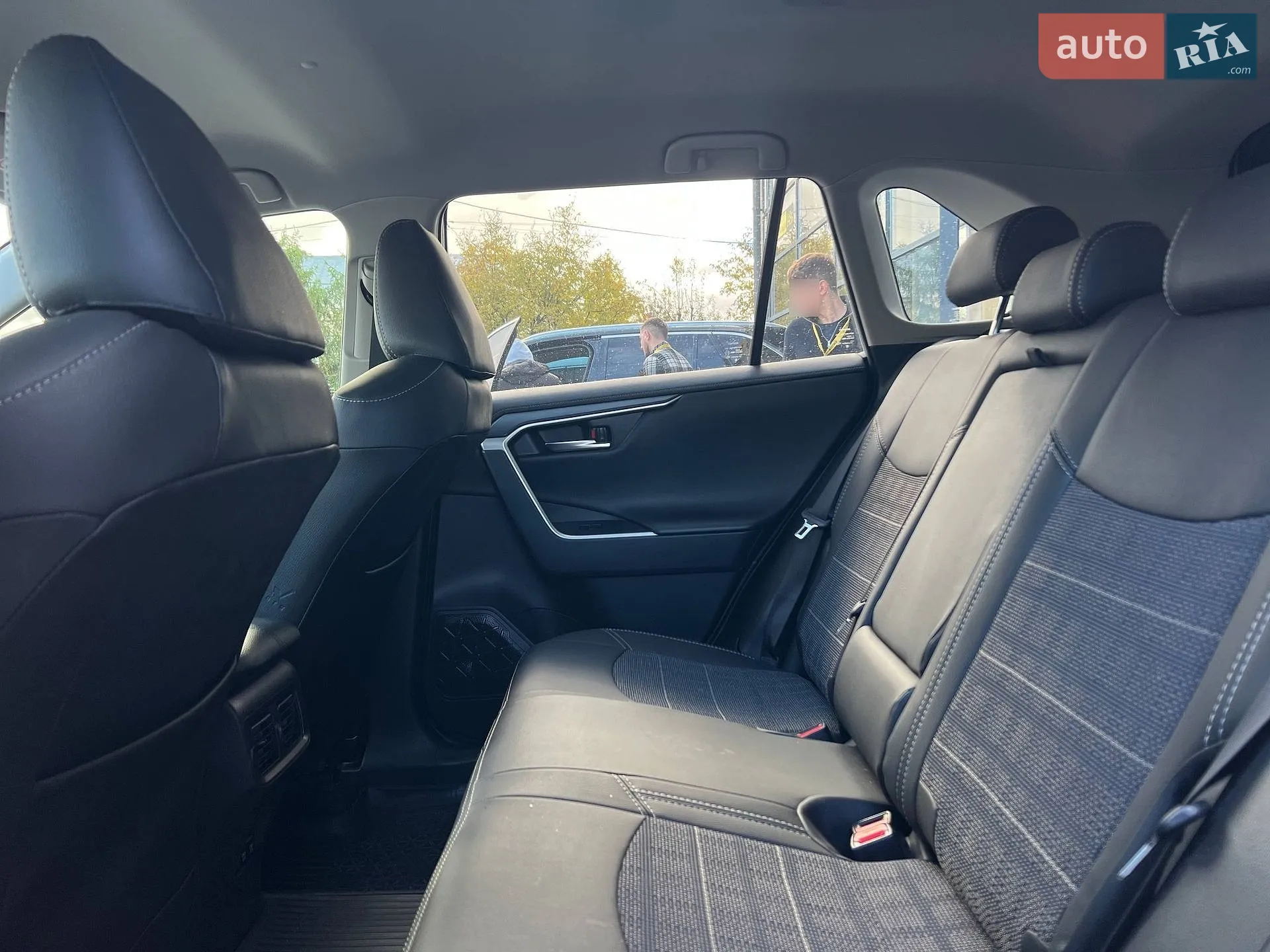 2019 Toyota RAV 4 - мініатюра 14