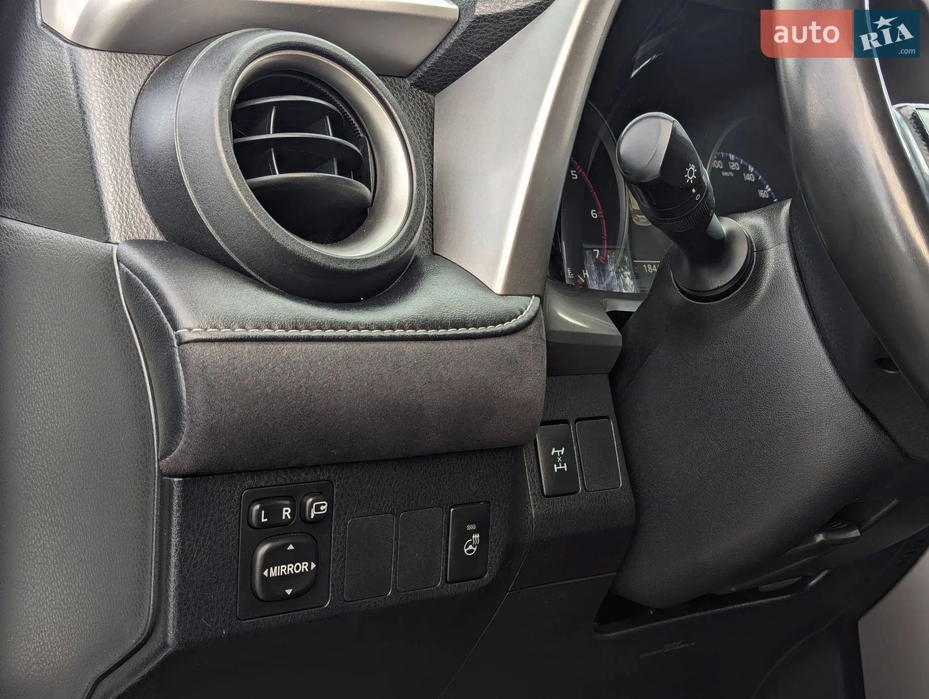 2017 Toyota RAV 4 - мініатюра 34