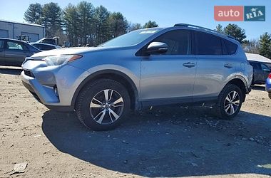 Внедорожник / Кроссовер Toyota RAV4 2018 в Черкассах