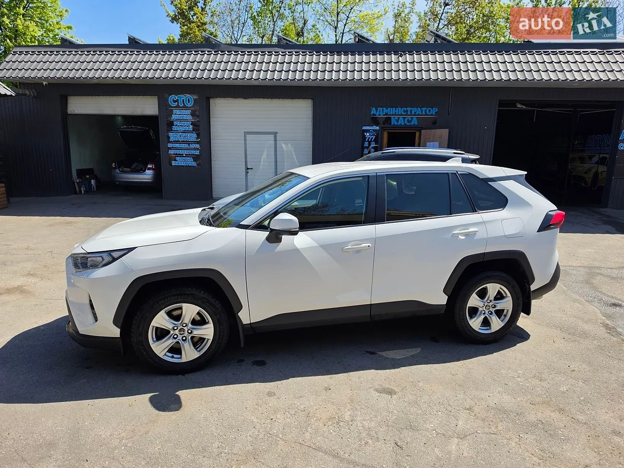 2018 Toyota RAV 4 - мініатюра 17