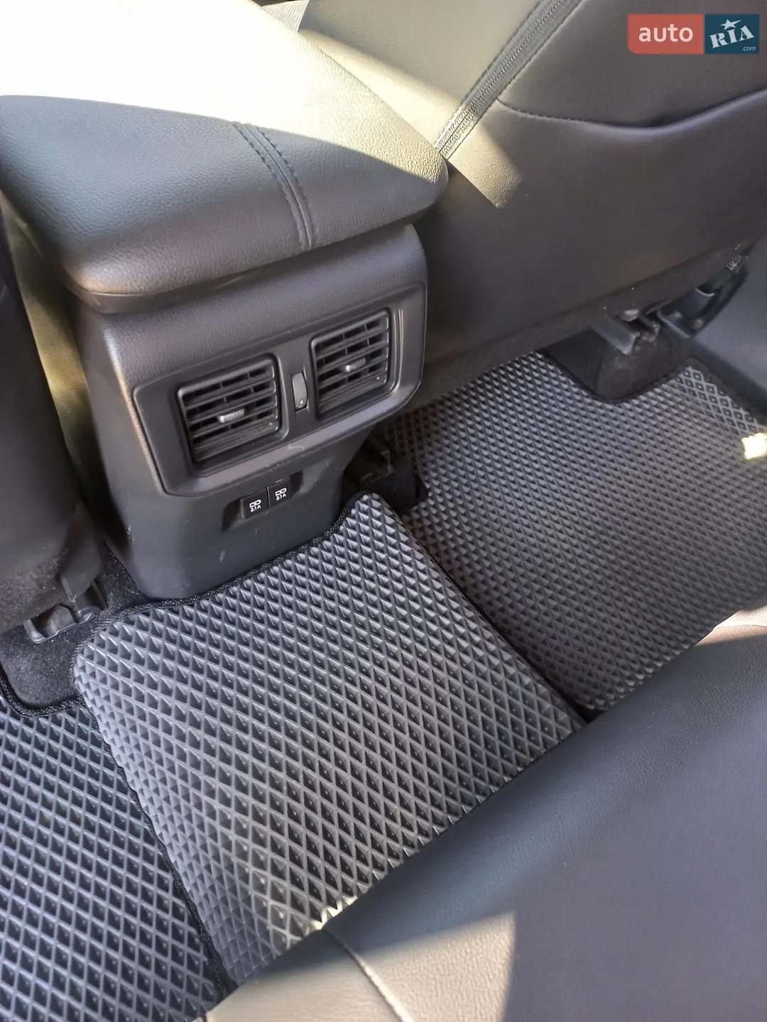 2019 Toyota RAV 4 - мініатюра 17