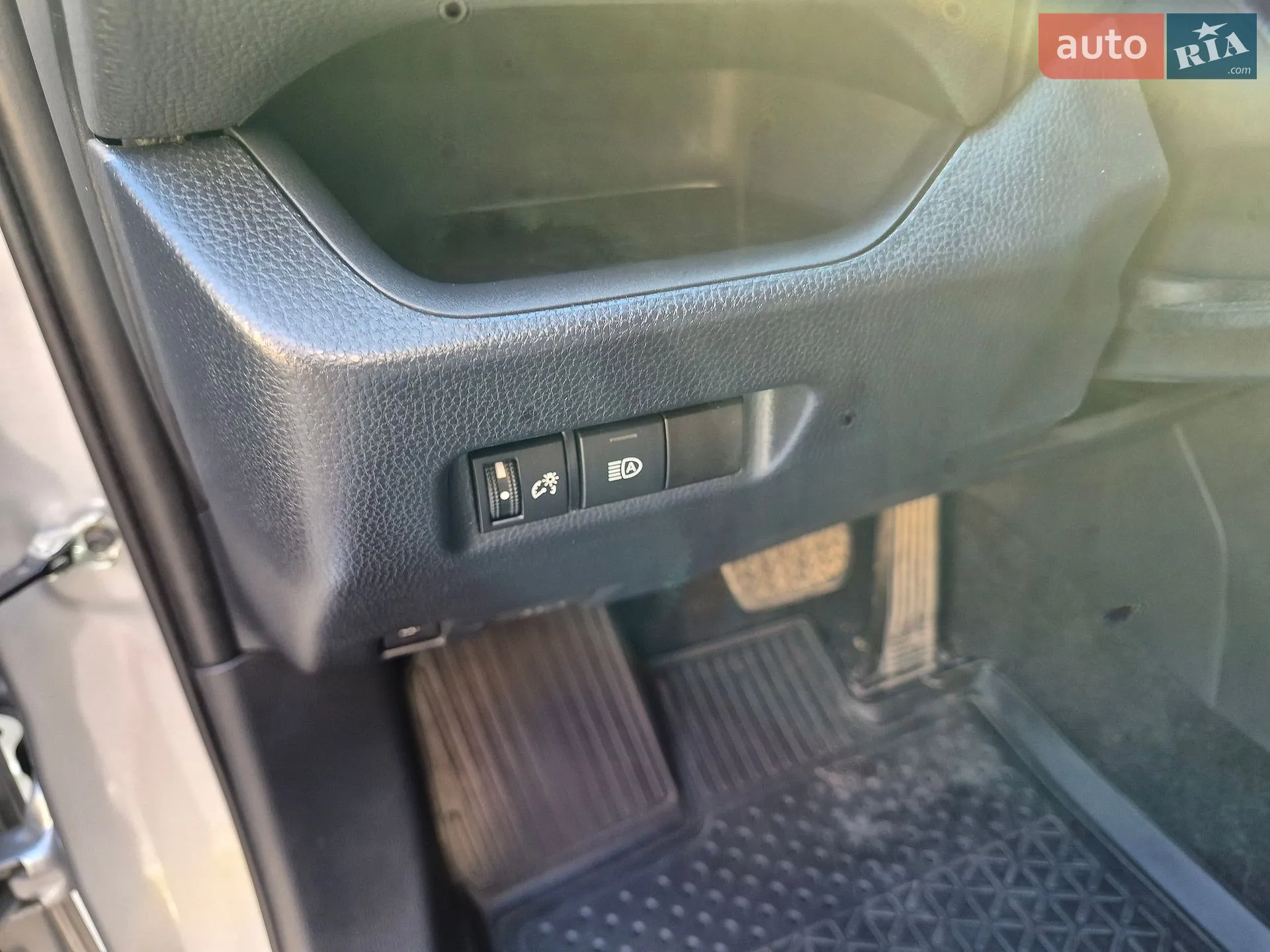 2020 Toyota RAV 4 - мініатюра 5