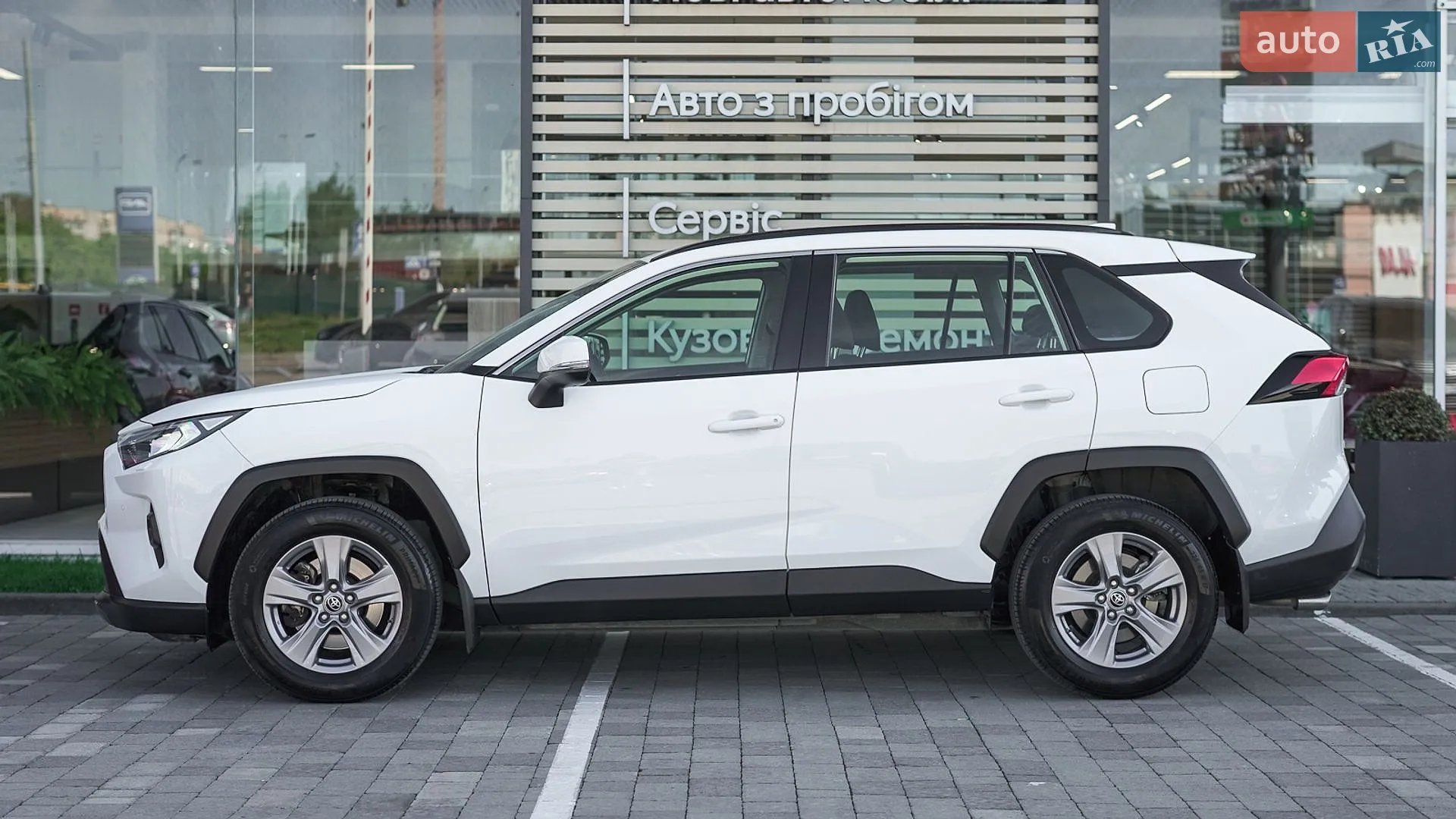 2022 Toyota RAV 4 - мініатюра 3