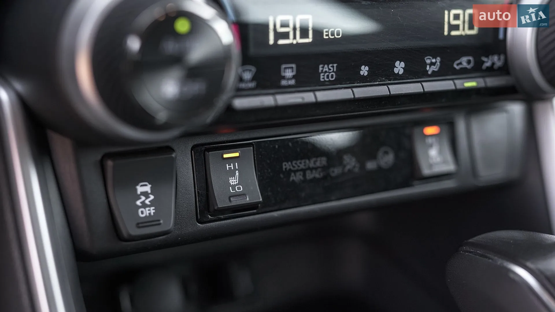 2022 Toyota RAV 4 - мініатюра 25