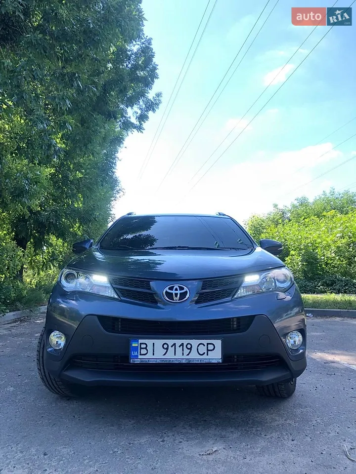 2013 Toyota RAV 4 - мініатюра 11