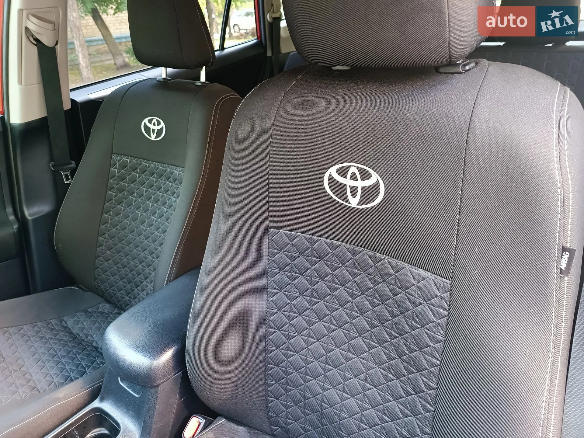 2016 Toyota RAV 4 - мініатюра 6