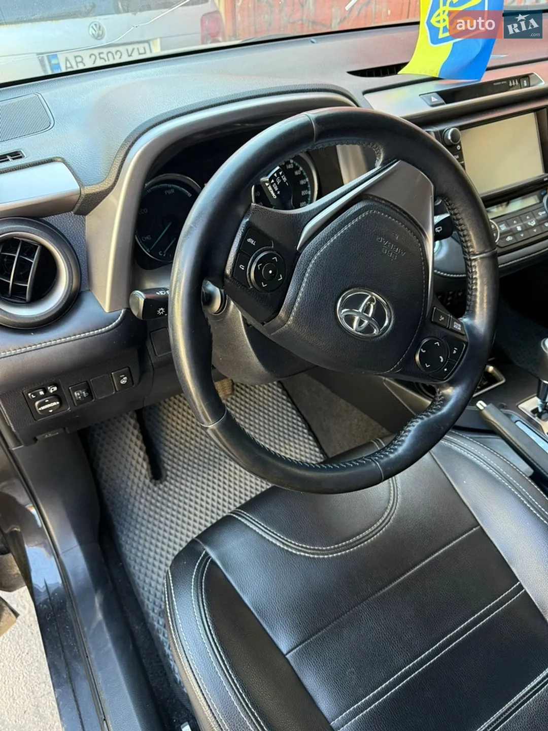 2018 Toyota RAV 4 - мініатюра 11