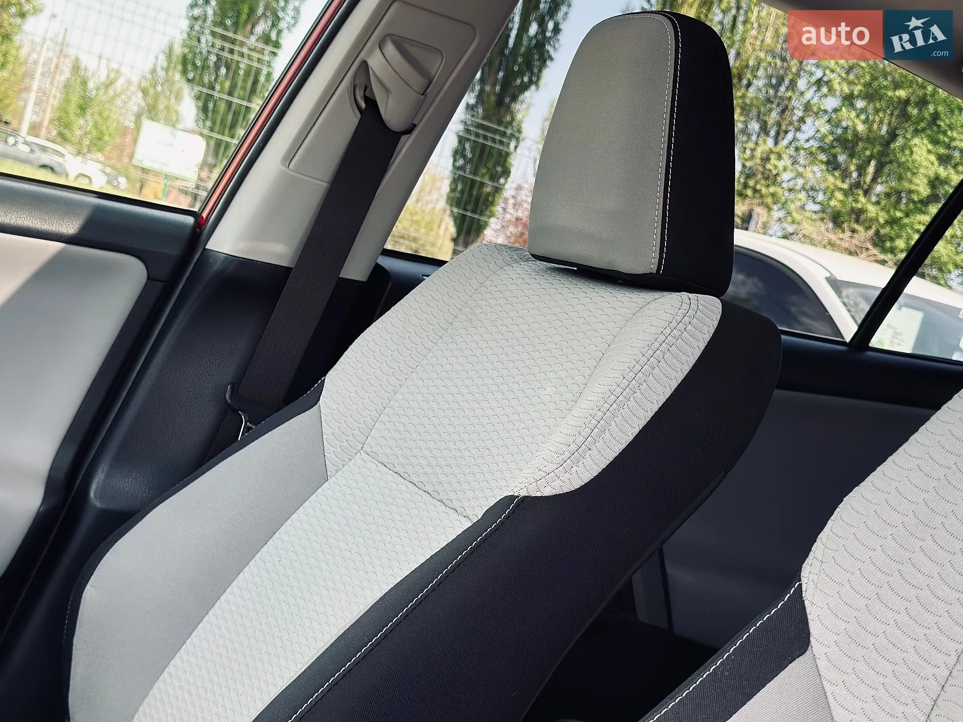 2016 Toyota RAV 4 - мініатюра 21