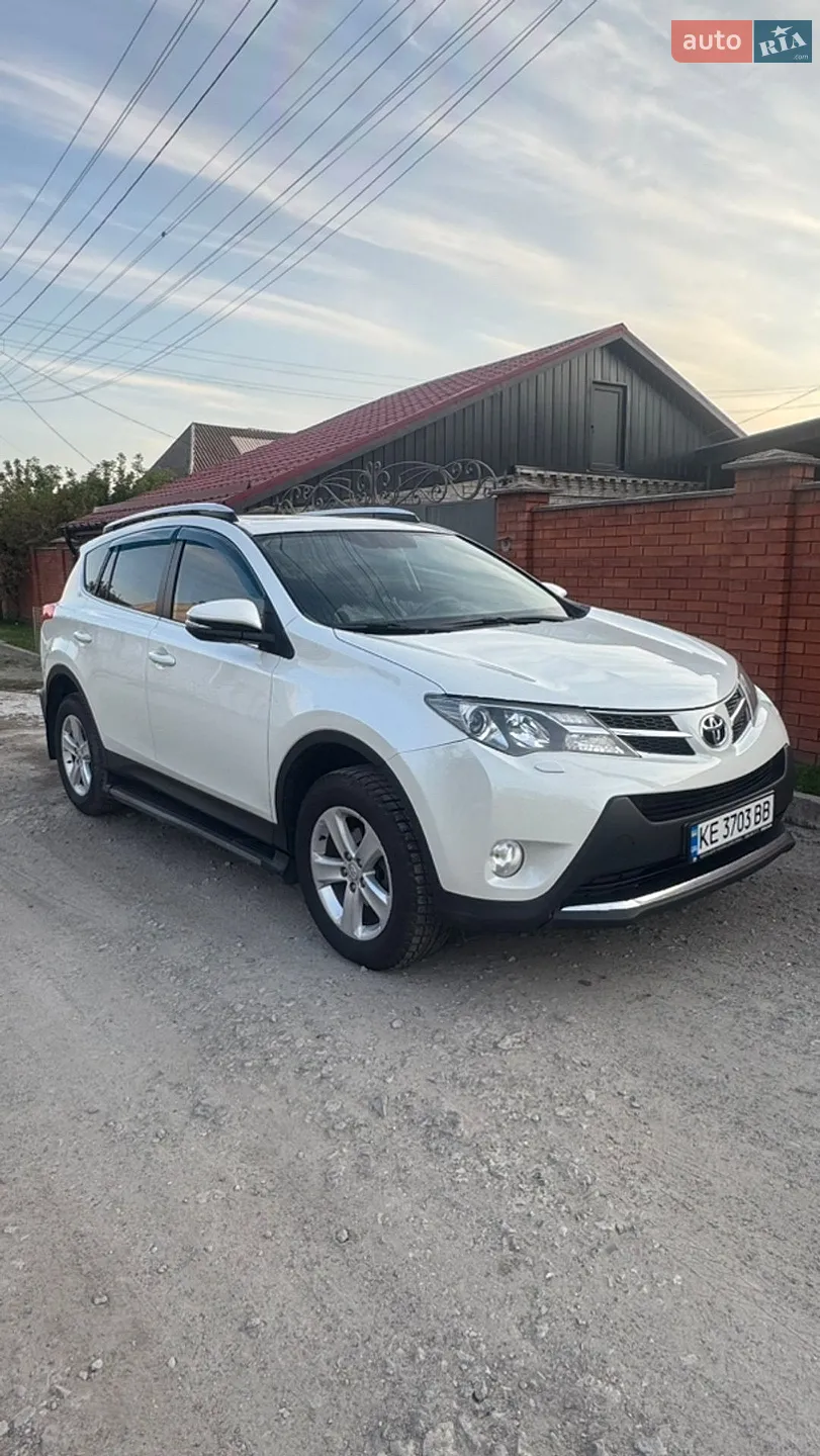 2013 Toyota RAV 4 - фото 1