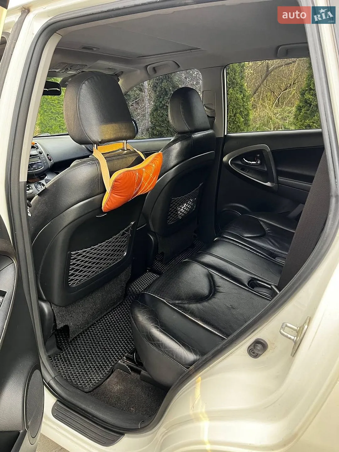 2012 Toyota RAV 4 - мініатюра 8
