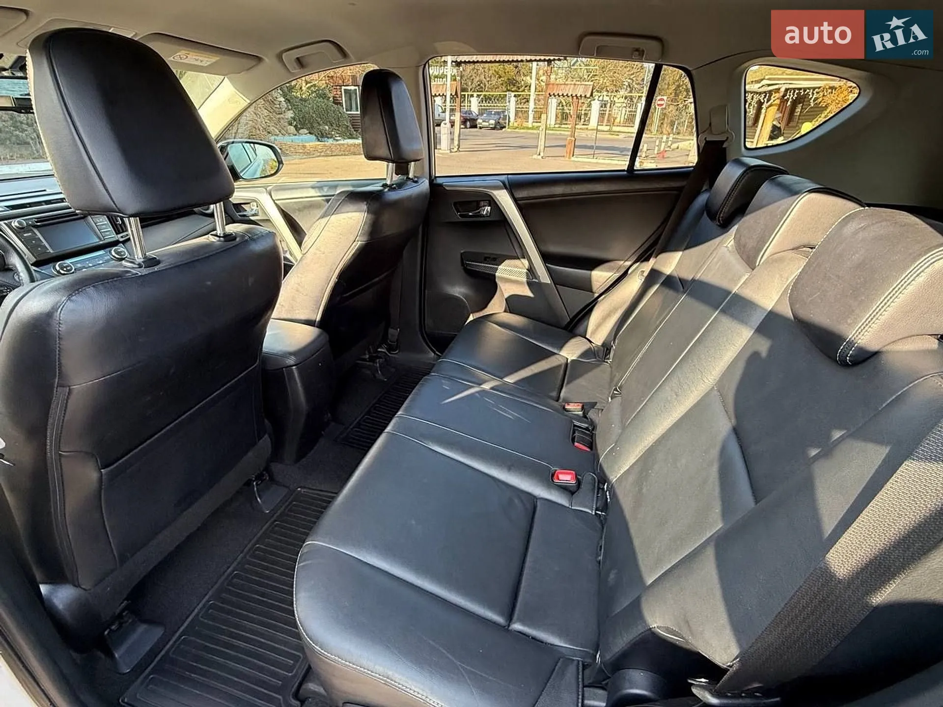 2014 Toyota RAV 4 - мініатюра 15