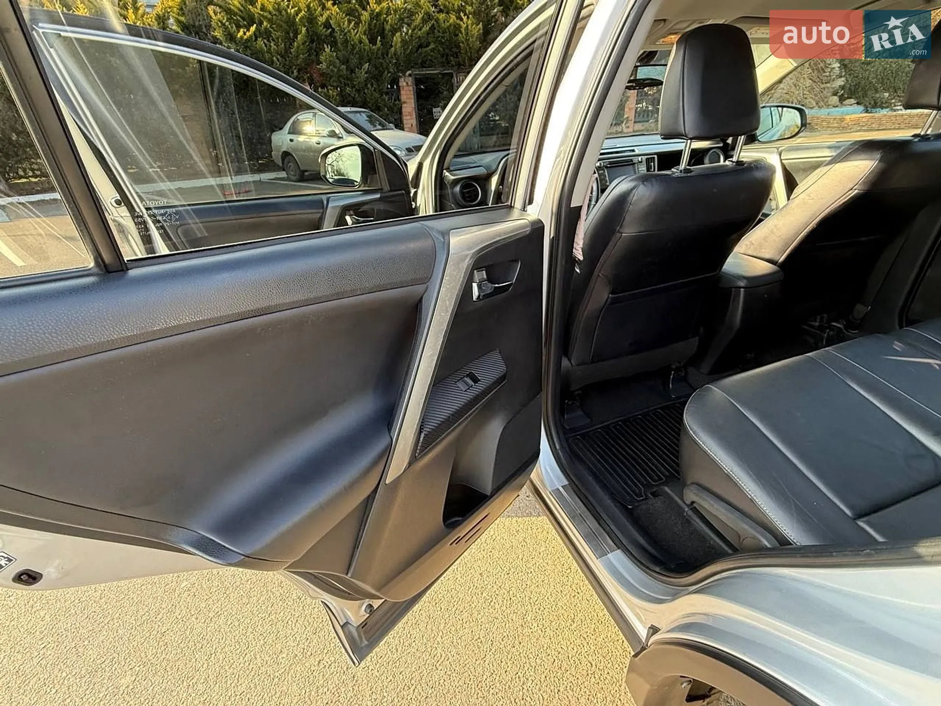 2014 Toyota RAV 4 - мініатюра 19