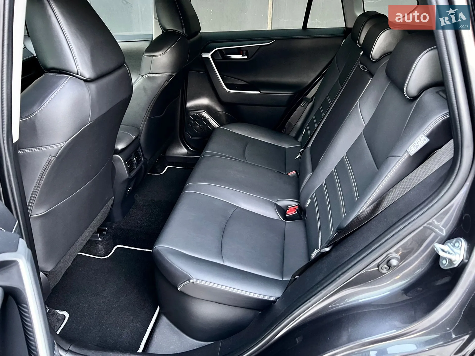 2022 Toyota RAV 4 - мініатюра 3