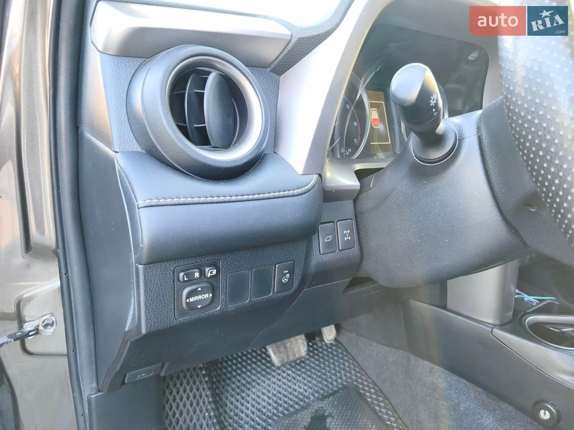 2016 Toyota RAV 4 - мініатюра 36
