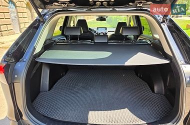Внедорожник / Кроссовер Toyota RAV4 2019 в Запорожье фото 4 Внедорожник / Кроссовер Toyota RAV4 2019 в Запорожье