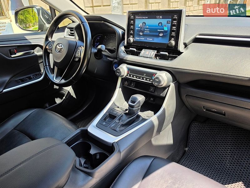 Внедорожник / Кроссовер Toyota RAV4 2019 в Запорожье фото 7 Внедорожник / Кроссовер Toyota RAV4 2019 в Запорожье
