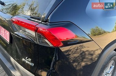 Внедорожник / Кроссовер Toyota RAV4 2022 в Гайвороне