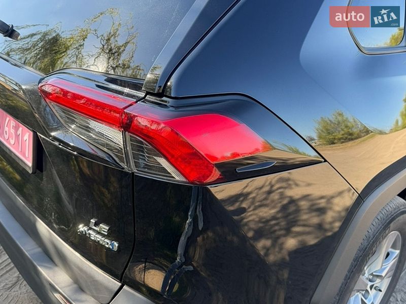 Внедорожник / Кроссовер Toyota RAV4 2022 в Гайвороне