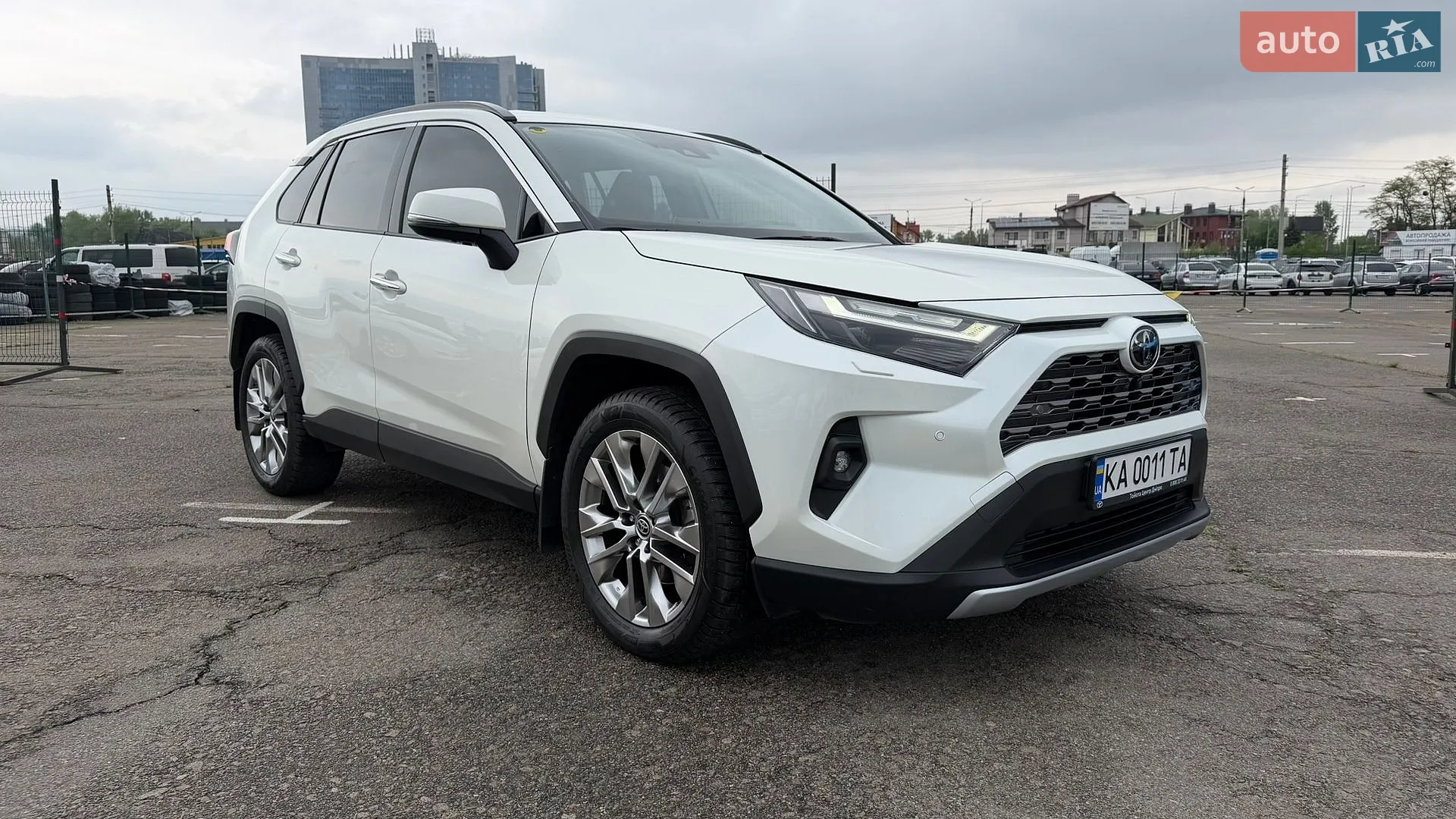 2022 Toyota RAV 4 - мініатюра 7