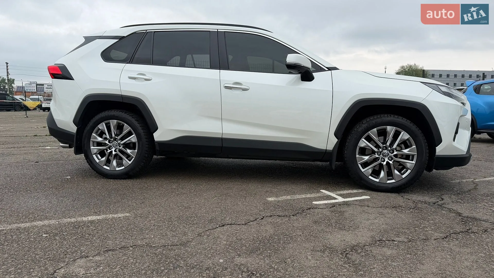 2022 Toyota RAV 4 - мініатюра 21